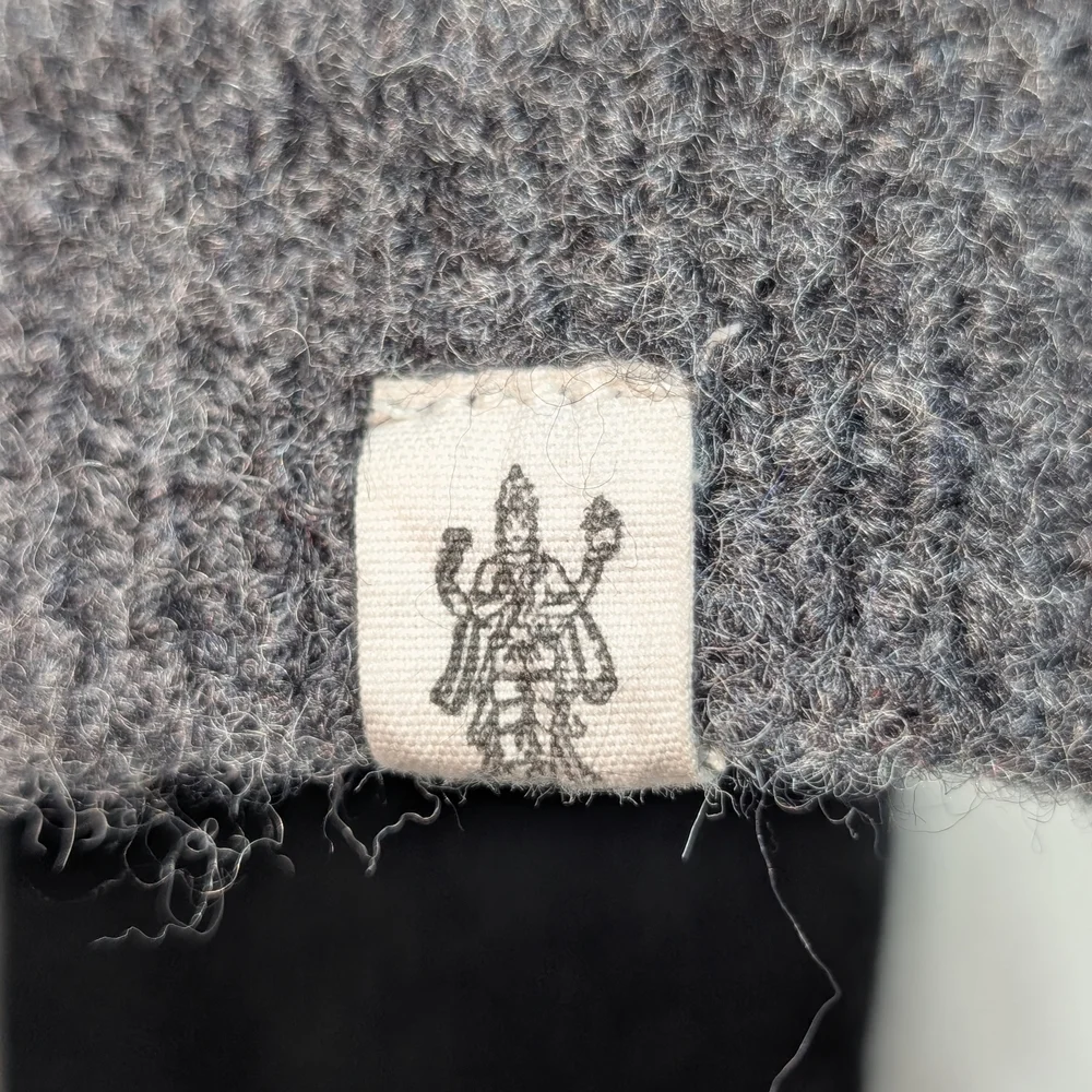 Nirvana Designs 100% Merino Wool Handknit Scarf Made In Nepal Gray Natural Fiber